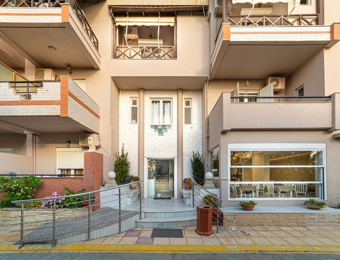 מלון דירות Troulis Seaside 3*